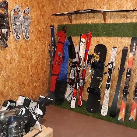 A La Montagne 3*