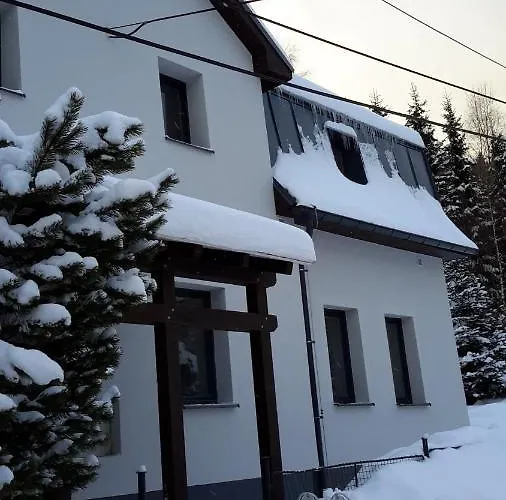 A La Montagne